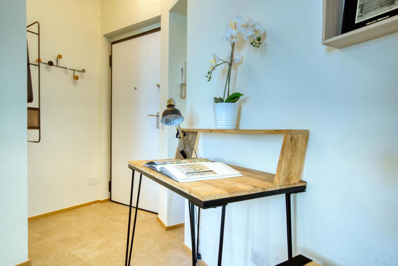 Caseospitali - Casa Mary Lou, Romantico Monolocale Ristrutturato Panoramico 米兰 外观 照片